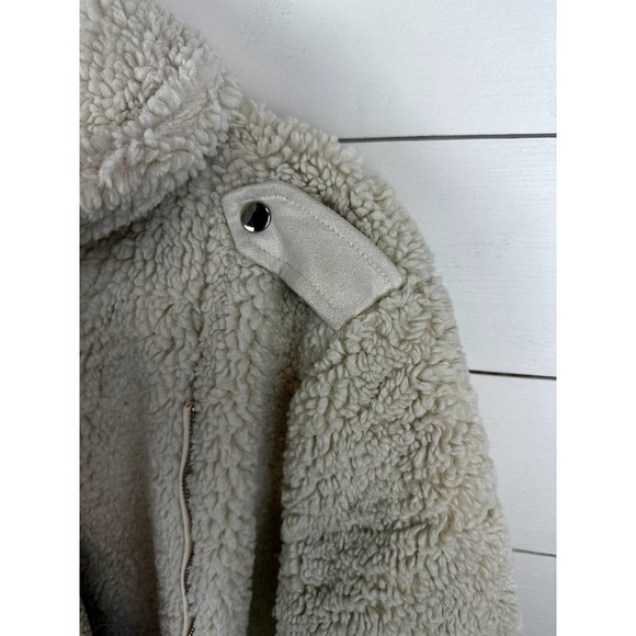 Pre-Loved Lioness On The Road Fuzzy Sherpa Moto Jacket MED - Picture 4 of 9